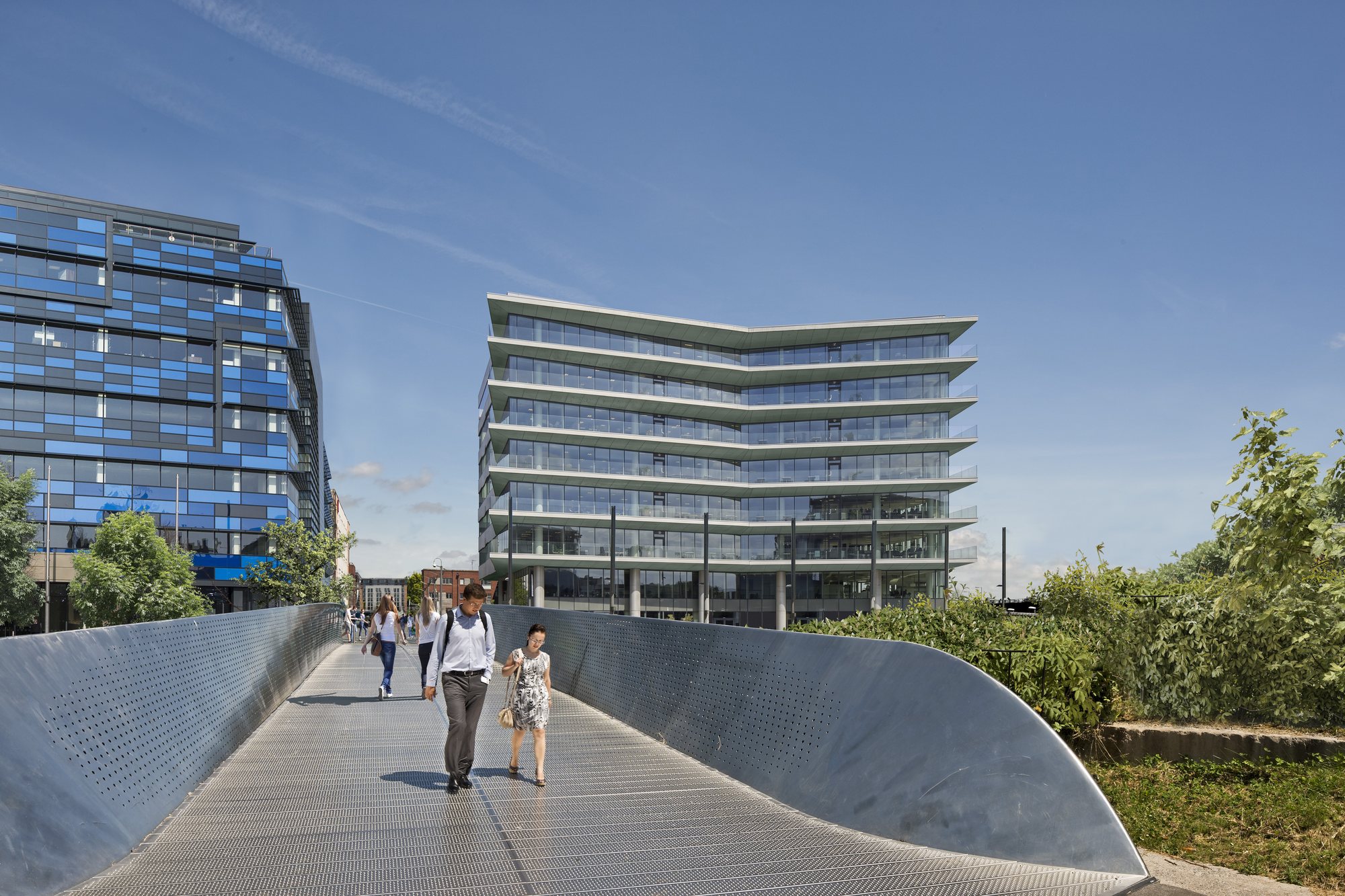 3 Glass Wharf
